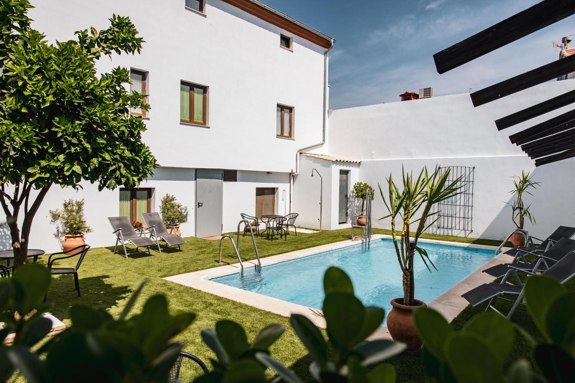 Hostal Aznaitin Baeza Buitenkant foto